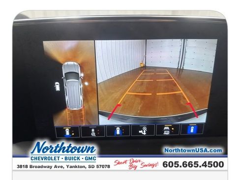 Used 2024 GMC Yukon AT4 w/ Technology Package image 21