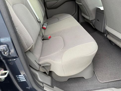 Used 2019 Nissan Frontier SV AWD/4WD image 36