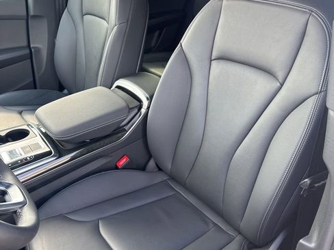 Used 2025 Audi Q8 Premium w/ Black Optic Package image 20