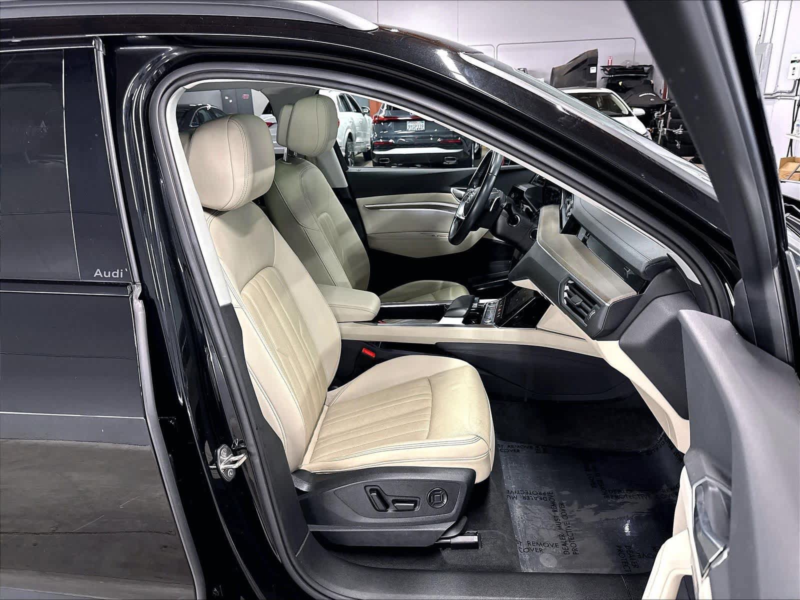 Used 2023 Audi Q8 Premium Plus AWD/4WD image 10
