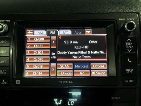 Used 2013 Toyota Sequoia Platinum AWD/4WD image 51