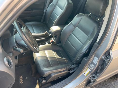 Used 2015 Jeep Patriot High Altitude AWD/4WD image 24