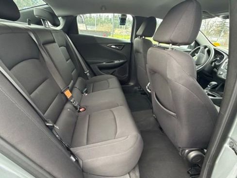 Used 2024 Chevrolet Malibu LT image 13