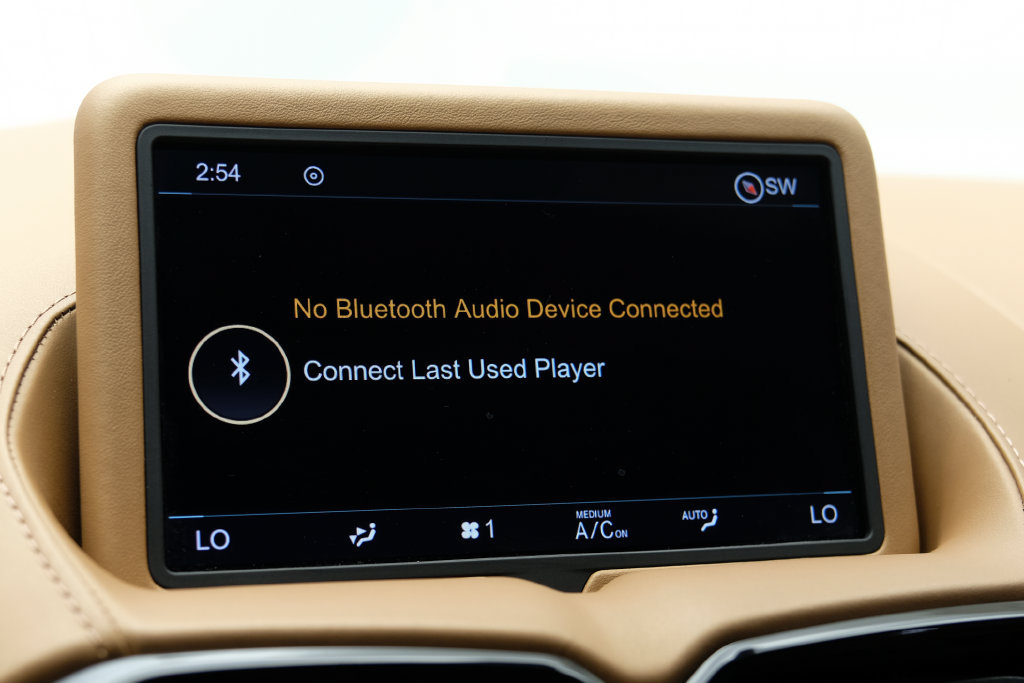 Used 2020 Aston Martin V8 Vantage Coupe RWD image 39