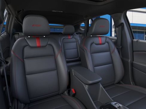 New 2026 Chevrolet Trax RS w/ Sunroof Package FWD image 16