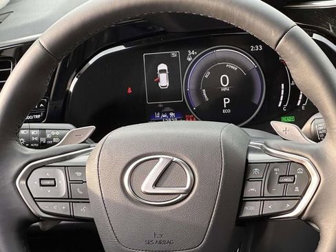 Used 2025 Lexus NX 350h 350h Premium image 22