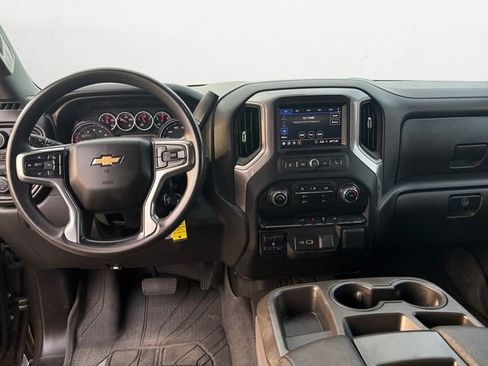 Used 2023 Chevrolet Silverado 2500 Custom w/ Custom Value Package image 10