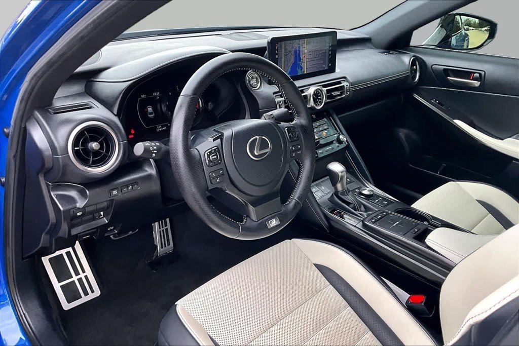 Used 2022 Lexus IS 350 F Sport w/ Navigation Package RWD image 17