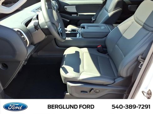 New 2026 Ford Expedition Active AWD/4WD image 6