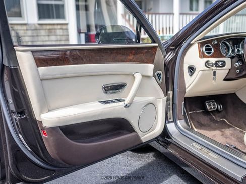 Used 2014 Bentley Flying Spur W12 AWD/4WD image 24