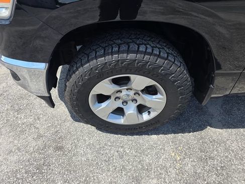 Used 2021 RAM 1500 Big Horn AWD/4WD image 2