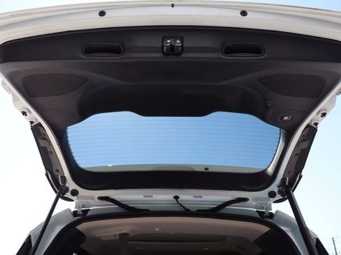 Used 2019 Chrysler Pacifica Limited w/ Advanced Safetytec Group FWD image 15