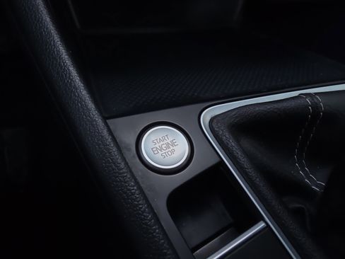 Used 2024 Volkswagen Jetta SE image 30