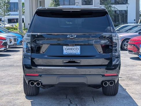 New 2026 Chevrolet Suburban Z71 w/ Z71 Off-Road Package AWD/4WD image 4