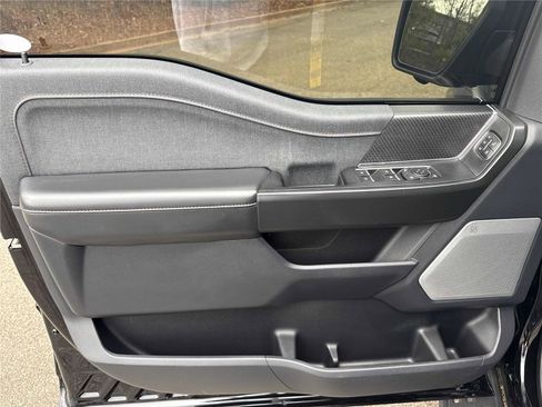 Used 2023 Ford F150 Raptor w/ Raptor Carbon Fiber Package image 9