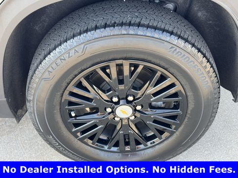 Used 2024 Chevrolet Traverse LS w/ Midnight/Sport Edition FWD image 10
