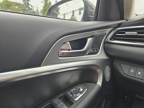 New 2026 Genesis G70 2.5T Prestige image 33