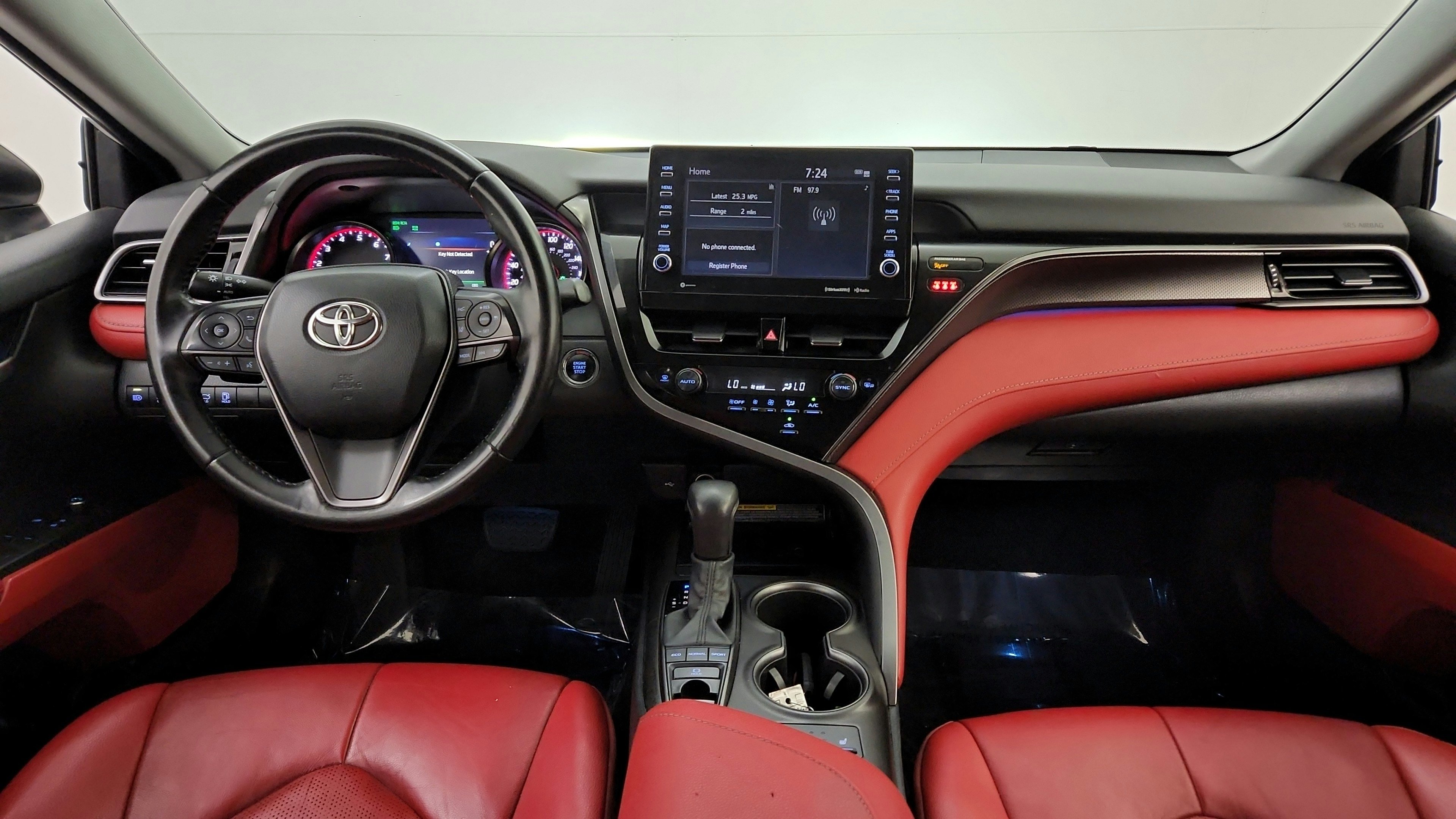 Used 2021 Toyota Camry XSE FWD image 20