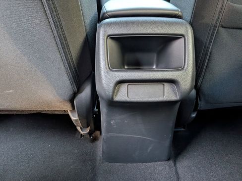 Used 2023 Honda HR-V LX image 16