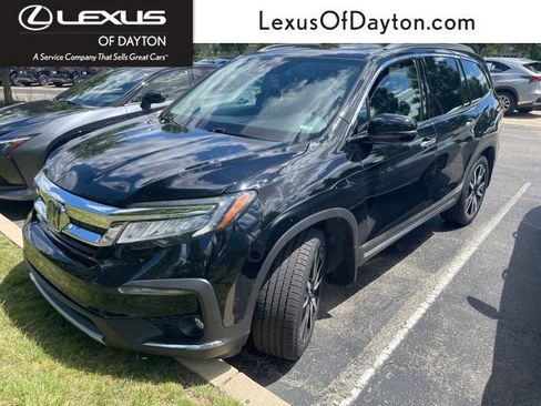 Used 2022 Honda Pilot Touring image 1