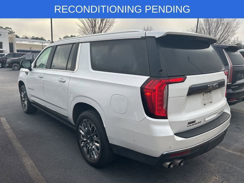 Used 2023 GMC Yukon XL Denali Ultimate image 10