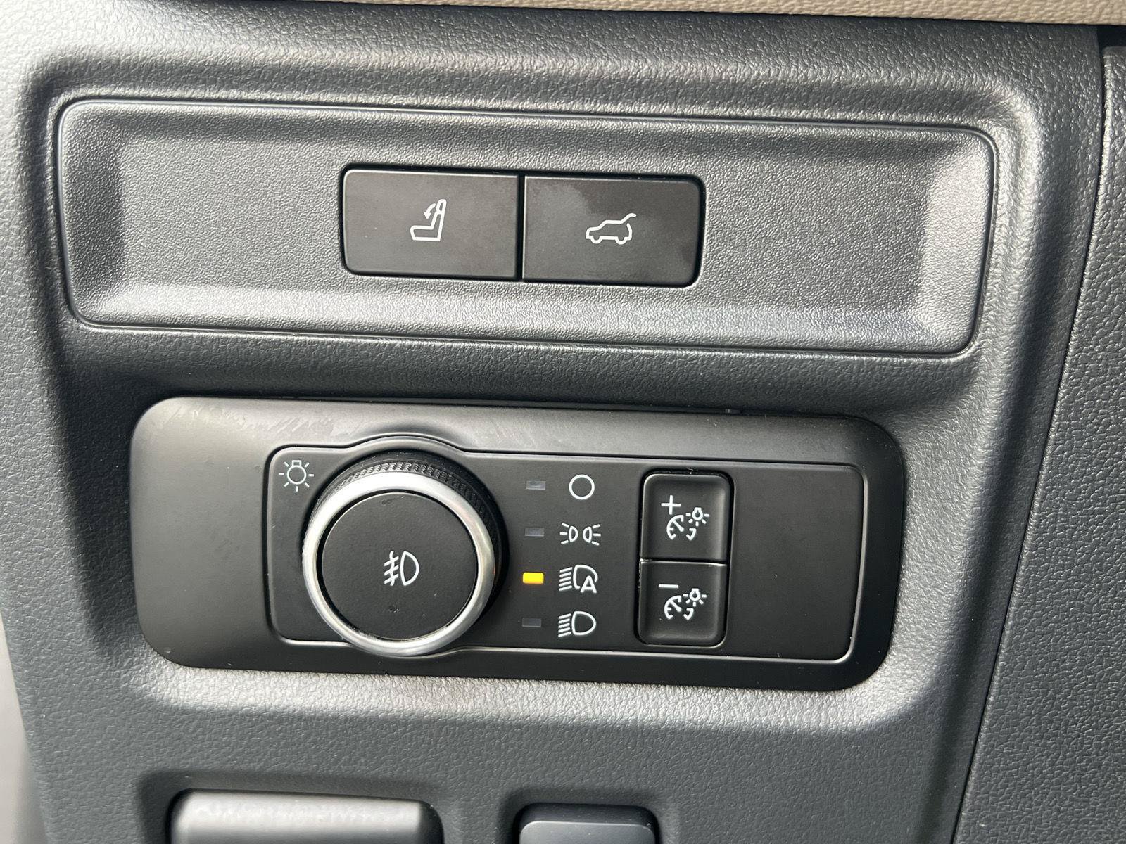 Used 2024 Ford Expedition Limited AWD/4WD image 28