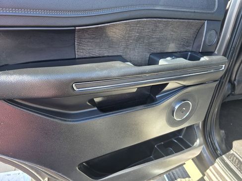 Used 2018 Ford Expedition Limited w/ Equipment Group 302A image 12