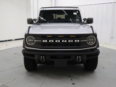 Used 2022 Ford Bronco Black Diamond image 11