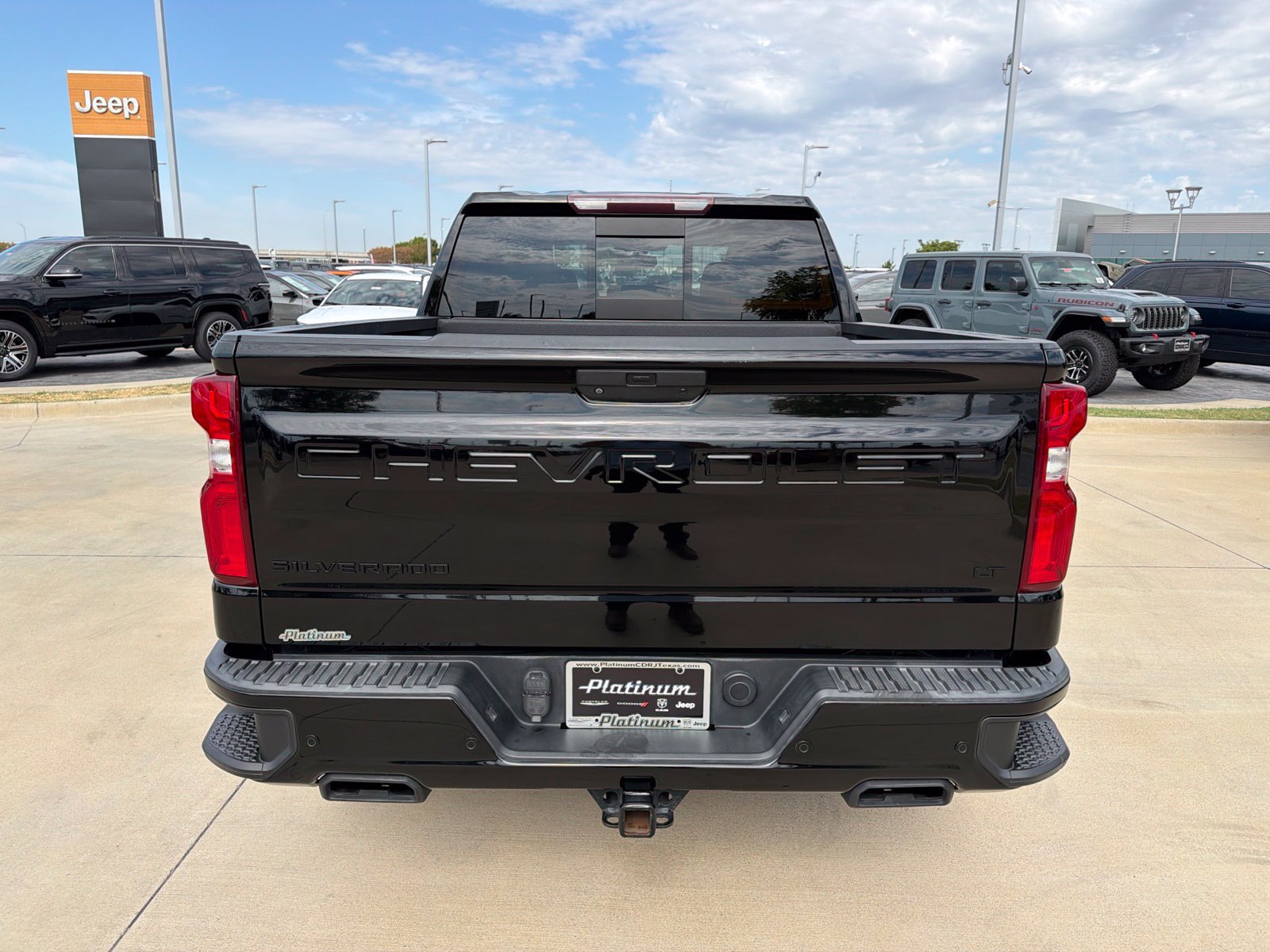 Used 2021 Chevrolet Silverado 1500 LT Trail Boss w/ Convenience Package II AWD/4WD image 4