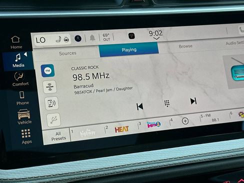 New 2026 Jeep Cherokee Limited image 18