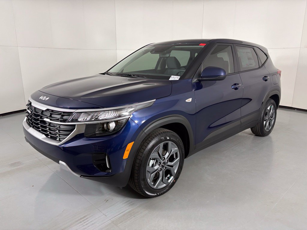 New 2026 Kia Seltos LX FWD image 4
