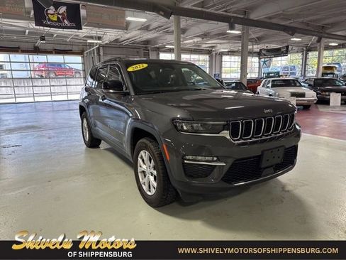 Used 2022 Jeep Grand Cherokee Limited image 7