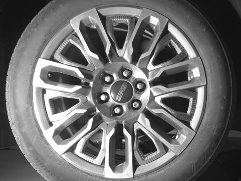 Used 2023 GMC Yukon XL Denali Ultimate AWD/4WD image 12