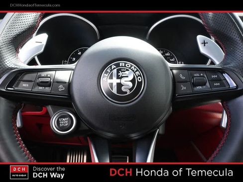 Used 2020 Alfa Romeo Stelvio Ti Sport w/ Quick Order Package 22S Sport AWD/4WD image 9