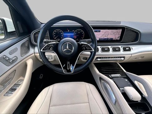 Used 2025 Mercedes-Benz GLE 350 4MATIC image 6