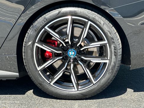 Used 2023 BMW i4 eDrive40 w/ M Sport Package RWD image 36