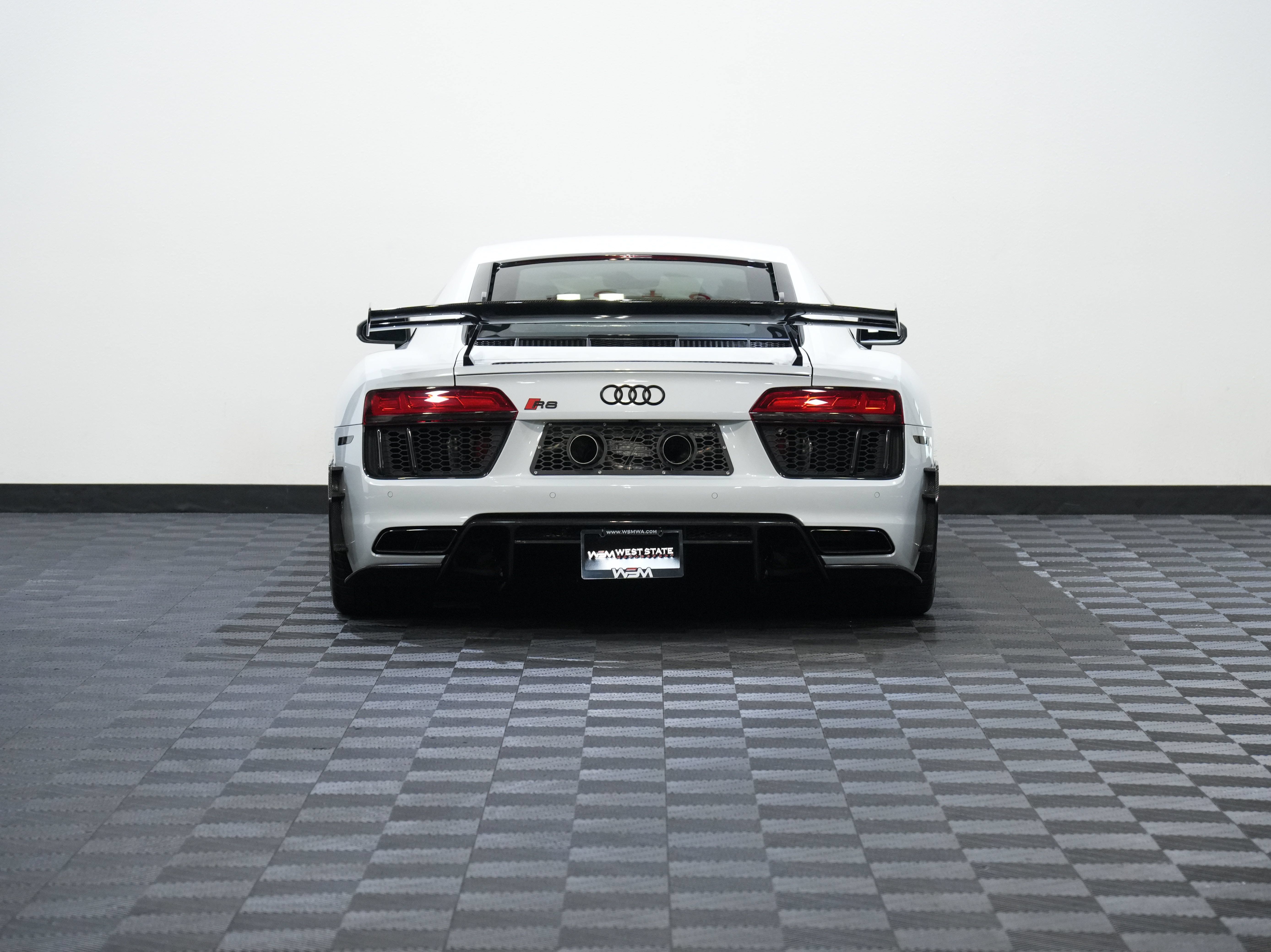 Used 2017 Audi R8 V10 plus AWD/4WD image 7