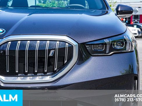 Used 2024 BMW i5 eDrive40i image 12