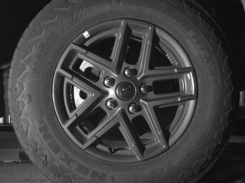 Used 2025 Jeep Wrangler Unlimited Sport AWD/4WD image 13