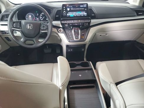 Used 2025 Honda Odyssey EX-L image 14