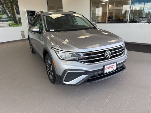 Used 2023 Volkswagen Tiguan S AWD/4WD image 1
