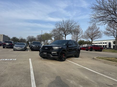 Used 2020 Ford Explorer ST w/ ST Street Pack image 1