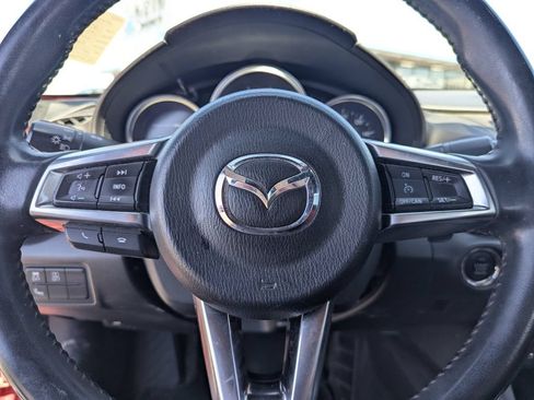 Used 2017 MAZDA MX-5 Miata RF Club w/ Appearance Package RWD image 20
