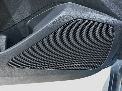 Used 2020 Toyota Corolla L image 18