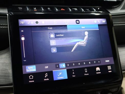 Used 2021 Jeep Grand Cherokee L Limited image 34