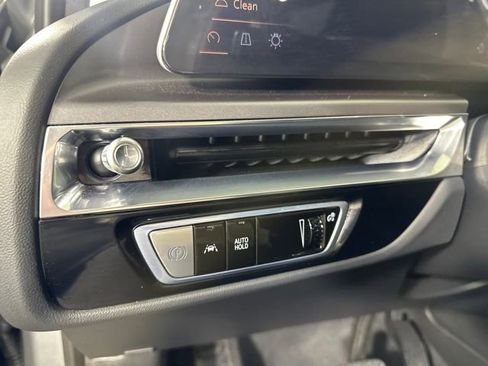 Used 2024 Cadillac Lyriq Tech image 18