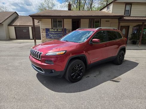 Used 2014 Jeep Cherokee Limited FWD image 2