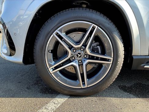 New 2026 Mercedes-Benz GLS 450 4MATIC image 12
