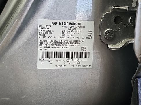 Used 2024 Ford Explorer Limited image 36