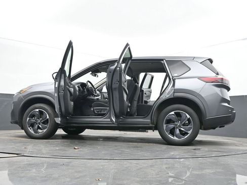 Used 2025 Nissan Rogue SV FWD image 72